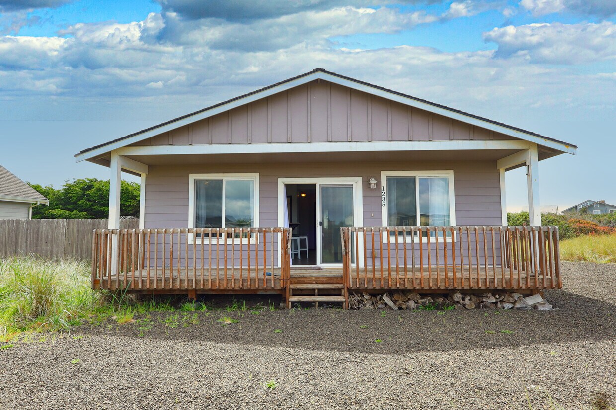 Foto principal - 1235 Channel Ave SW