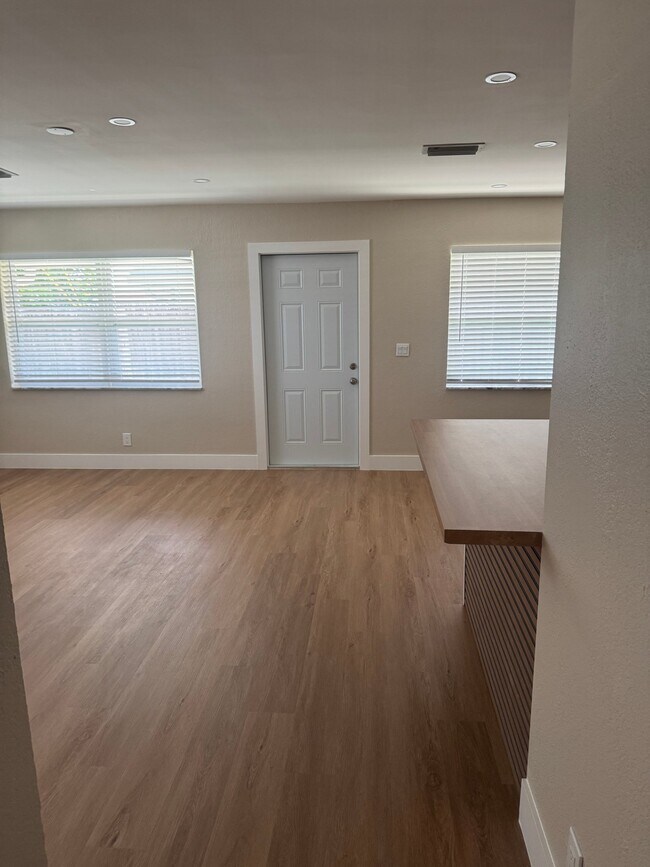 Foto del edificio - 2271 NW 52nd Ct