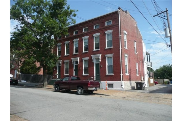 Foto principal - 715 Soulard Dr
