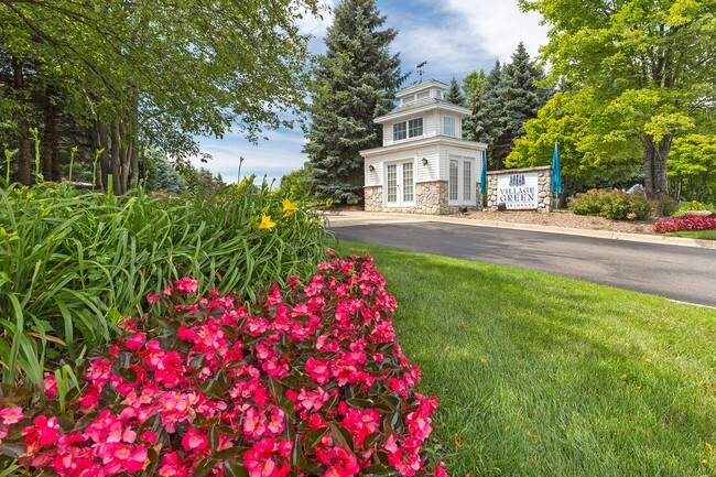 Foto del edificio - Village Green of Rochester Hills