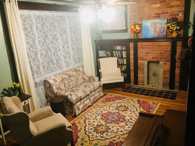 Foto del edificio - 834 Lilac St