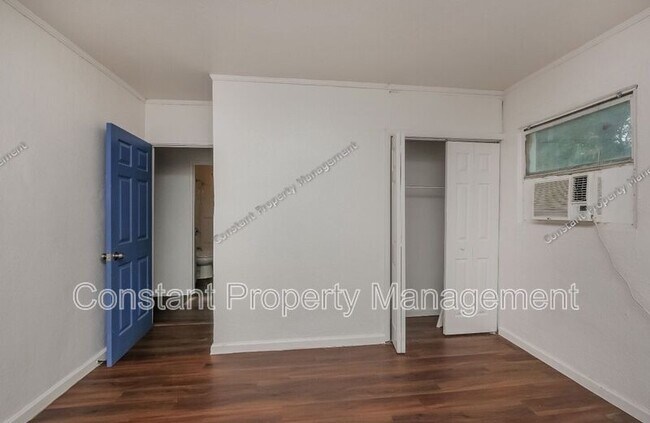 Foto del edificio - 4017 Marion Ave