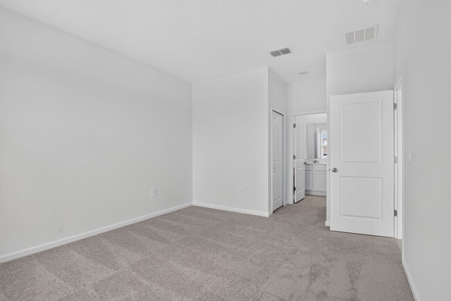 Building Photo - Stunning new construction 3/2 in Wynnstone Gated Community of Davenport.  Available now!