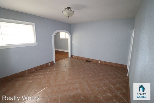 Building Photo - 4 br, 2 bath House - 2713 North 59th Street