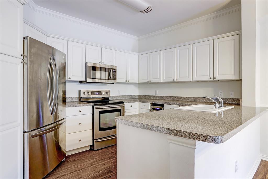 Foto principal - 2100 Welch St