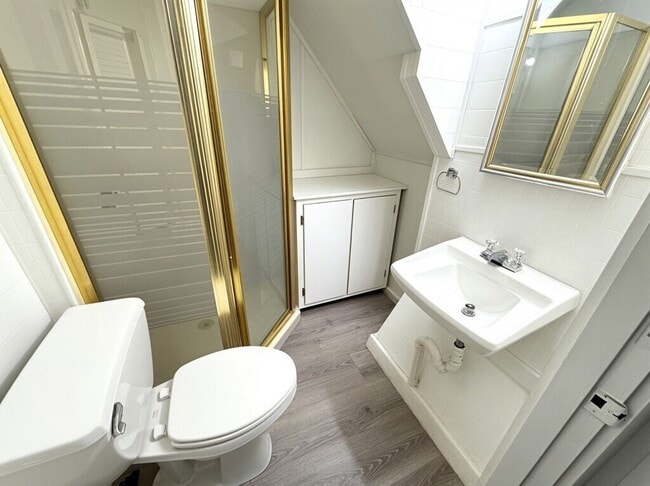 Building Photo - 23 Knowlton St