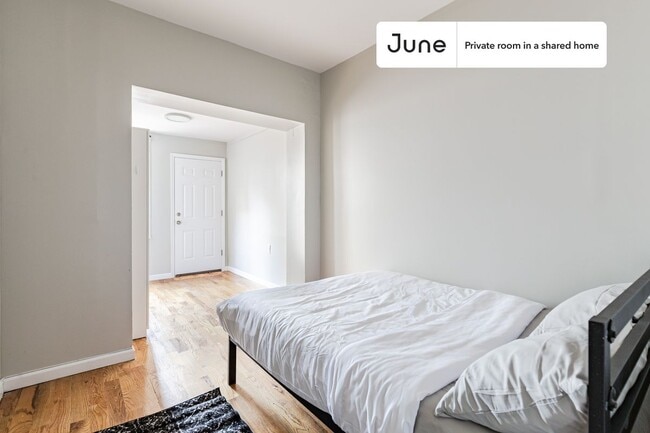 Foto del edificio - Room in Shared 3 bed/2 bath home