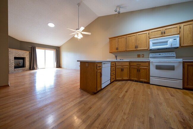 Building Photo - 736 86th Ln NW