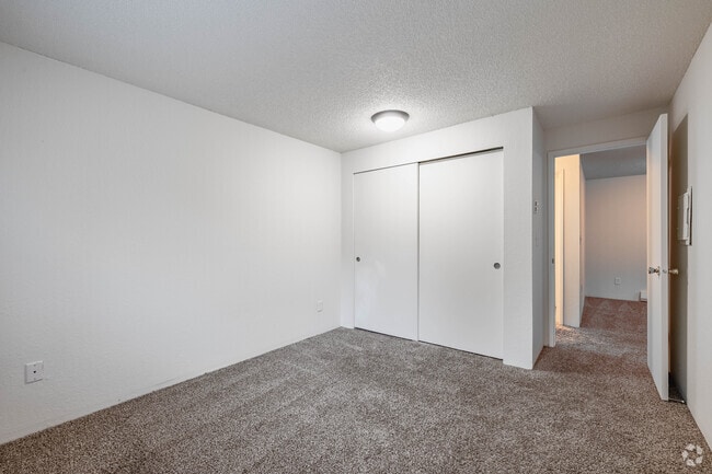 1BR, 1BA - 720SF - Bedroom - Heritage Grove