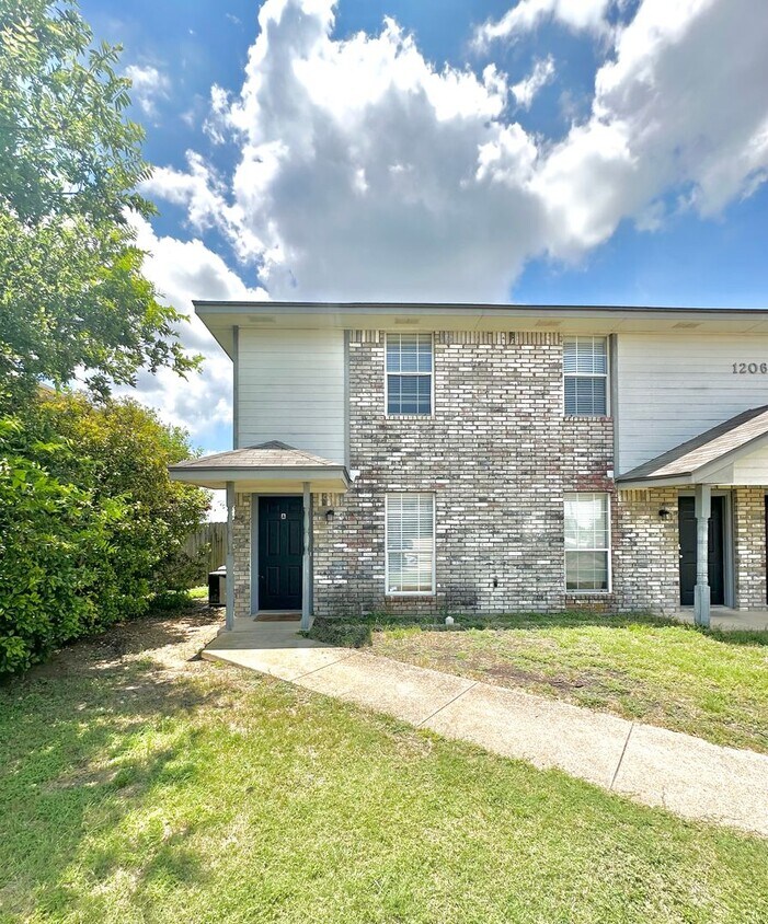 1206 Industrial Blvd Unit A, Killeen, TX 76549 Room for Rent in