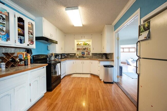 Foto del edificio - Spacious 4/3/2 near Medical and Texas Tech