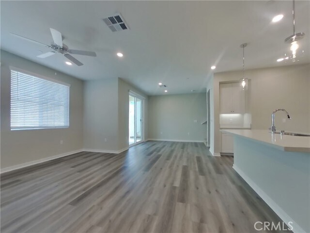 Building Photo - 28209 Dwight Dr