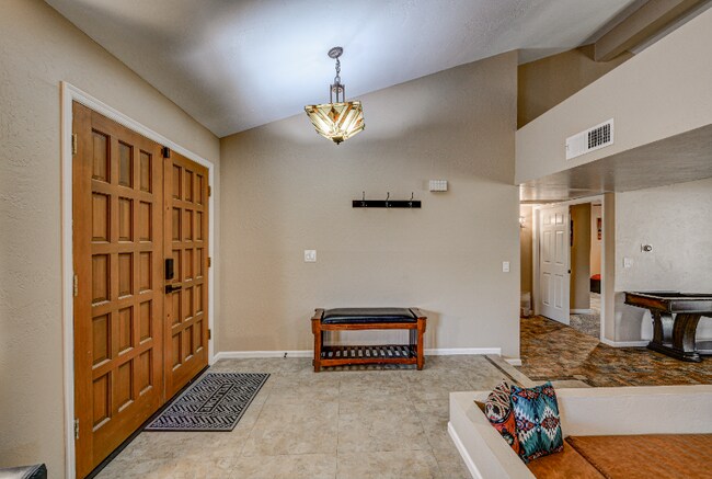 Foto del edificio - 6520 E Peak View Rd