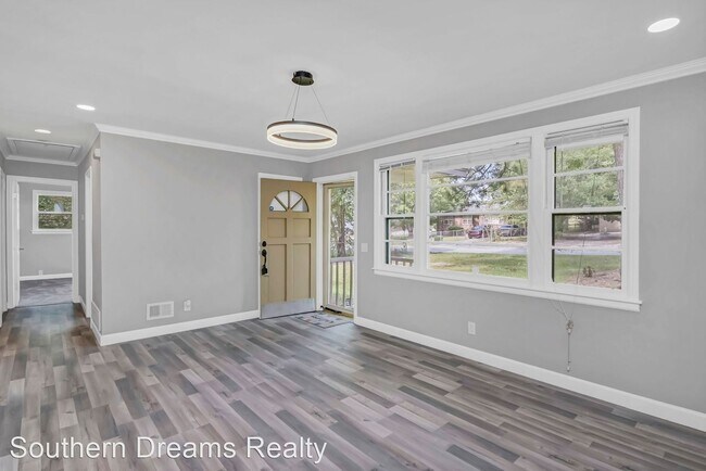 Building Photo - 3 br, 2 bath House - 1606 Crestview Avenue