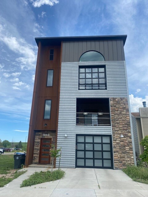 Foto del edificio - 1843 Bluegrass Cir