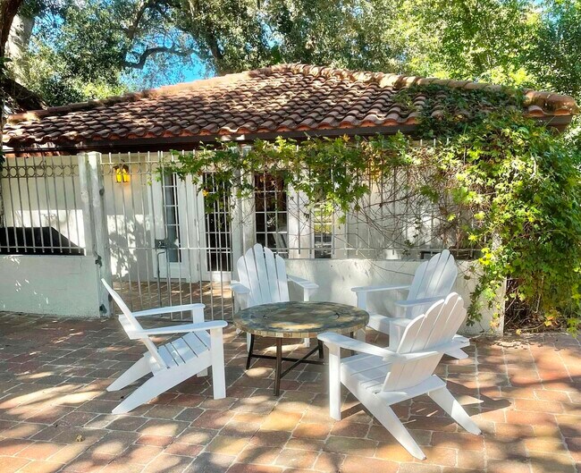 Foto del edificio - 694 16th St