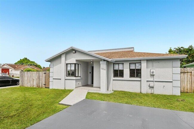 Foto del edificio - 12237 SW 193rd St