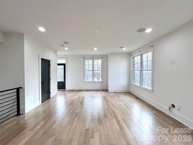 Foto del edificio - 614 West Blvd