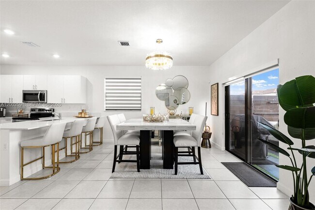 Foto del edificio - 23005 SW 128th Pl