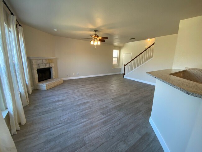 Building Photo - Step into this stunning 4 bedroom, 2.5 bathroom haven that radiates modern elegance and abundant ...