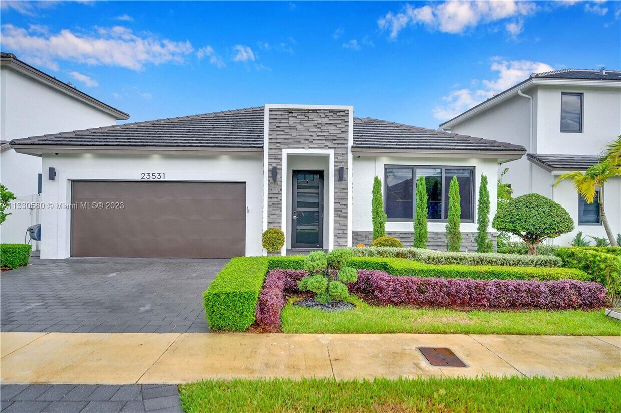 23531 SW 107th Pl, Princeton, FL 33032 House Rental in Princeton, FL