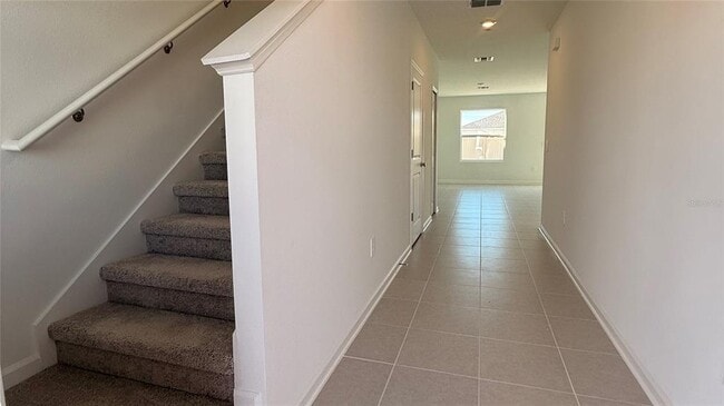 Building Photo - 1542 Jessica Blvd