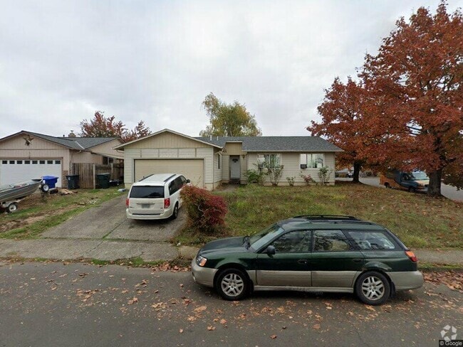 Building Photo - 4893 Oak Park Dr NE