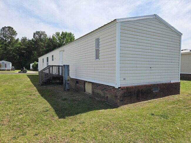 Foto del edificio - 2115 Cattail Cir