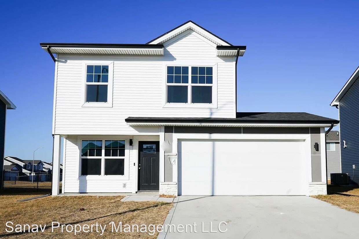 4008 NE 4th St, Ankeny, IA 50035 House Rental in Ankeny, IA