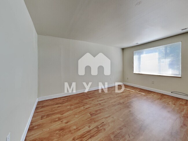 Foto del edificio - 6561 Kearney St