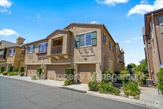 Building Photo - 19460 Laroda Ln