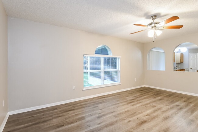 Building Photo - 5309 Sunset Canyon Dr