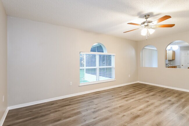 Foto del edificio - 5309 Sunset Canyon Dr