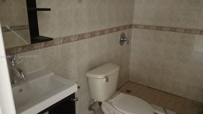 Foto del edificio - 300 W 74th Pl