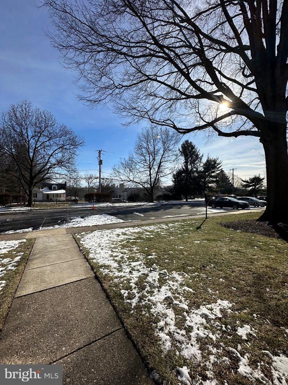 Foto del edificio - 612 N Shady Retreat Rd