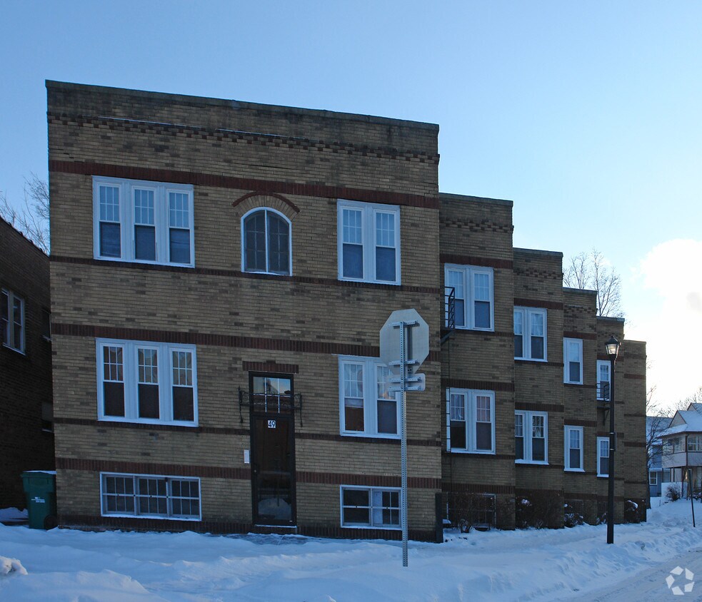 Primary Photo - 49 Pullman Ave