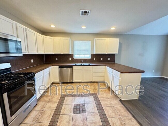 Foto del edificio - 713 N Main St