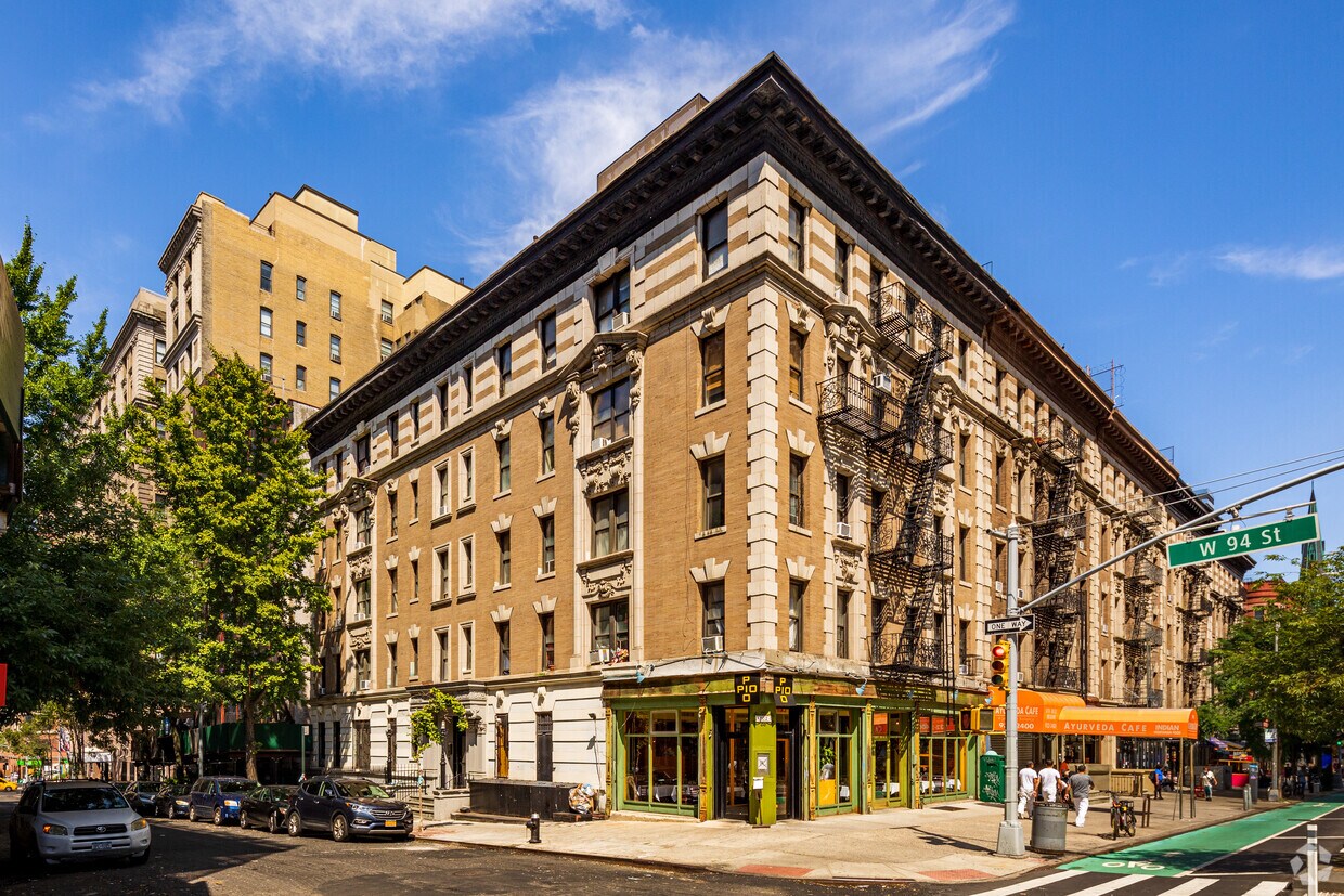Foto principal - 702-704 Amsterdam Ave