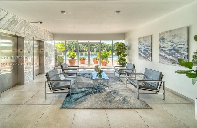 Foto del edificio - 401 Golden Isles Dr