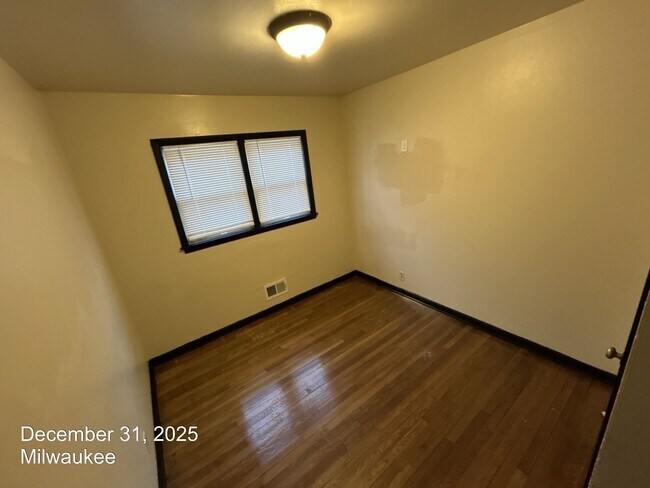 Building Photo - 5329 N 65th St