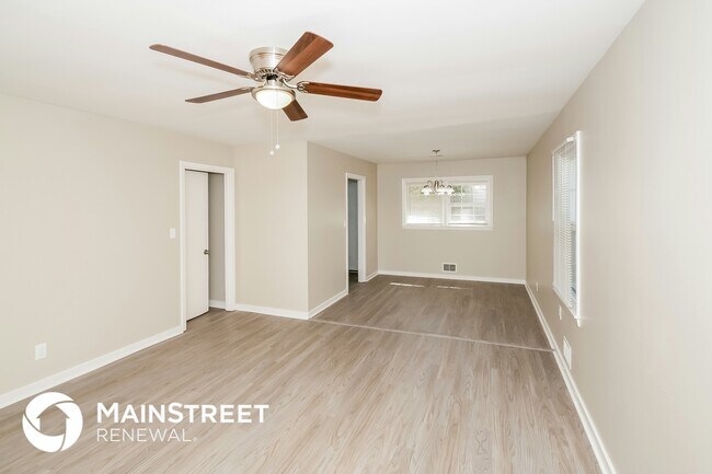 Building Photo - 845 Westfield Dr