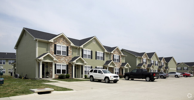 Gravois Ridge Townhome Apartments - Fenton, MO | Apartments.com