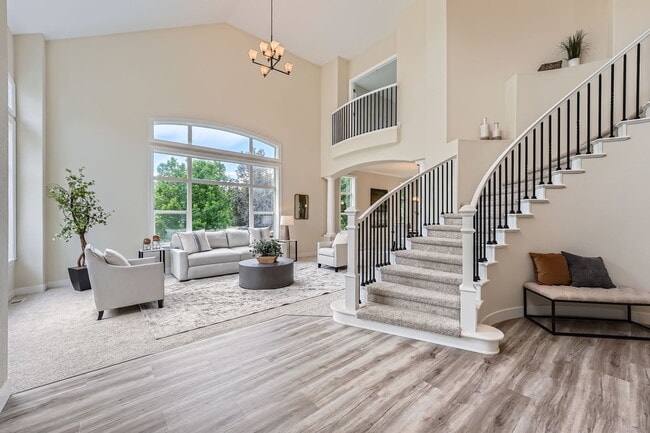 Building Photo - 22019 E Arbor Dr