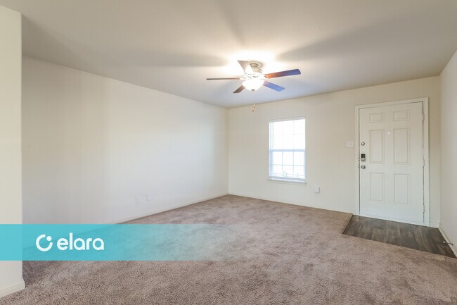 Foto del edificio - 10926 Chatham Ct