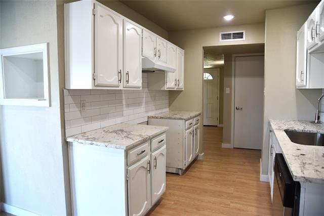 Foto del edificio - 2833 Miller Pl