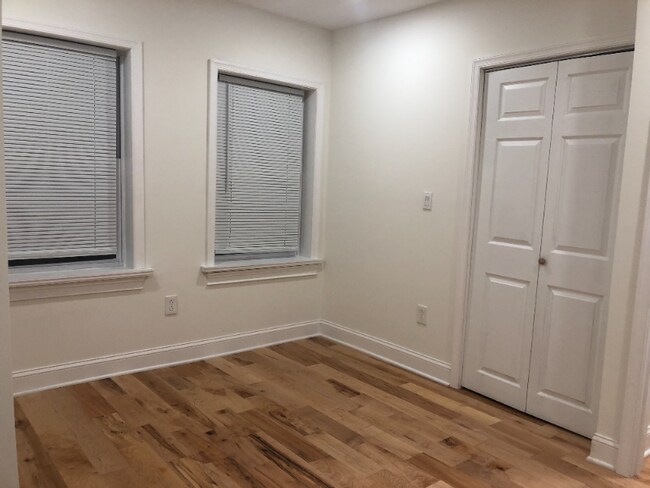Foto del edificio - 1706 N Marshall St