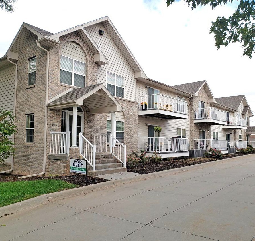 Building Photo - Sophies Place Apartments