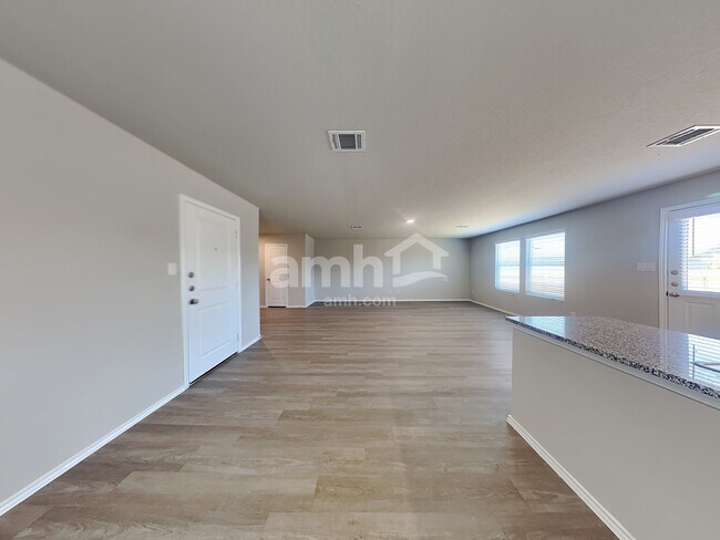 Building Photo - 10515 Varmus Dr