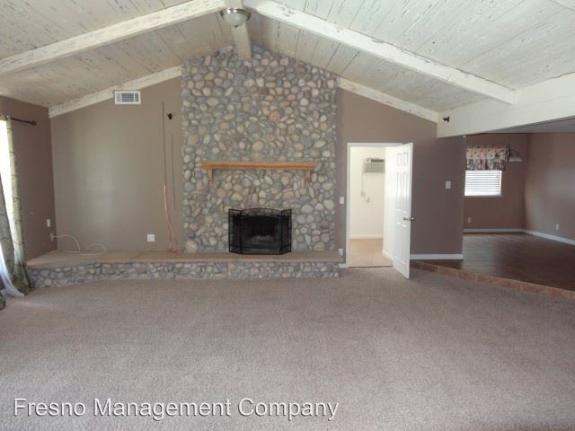 Building Photo - 12353 N Friant Rd