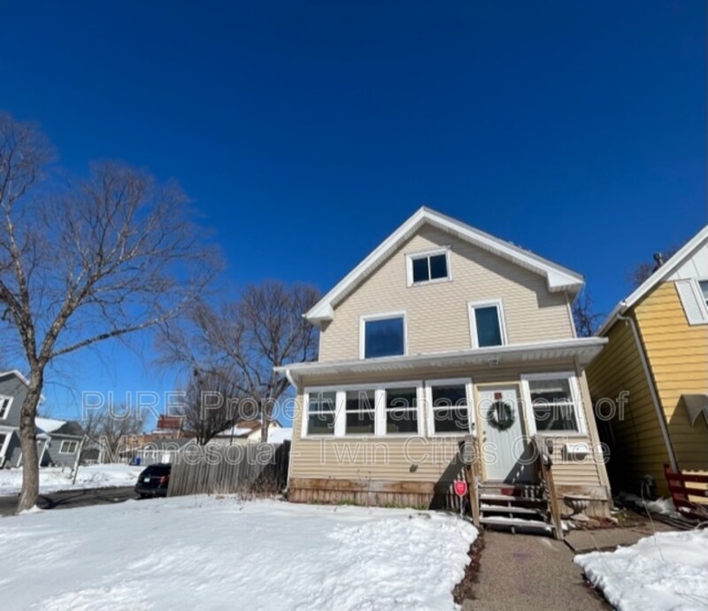 Primary Photo - 1181 Ross Ave